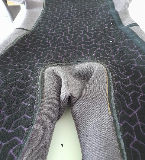 inicio reparação de selagem fato de surf billabong