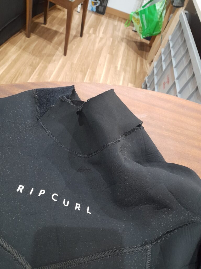 REPARAÇÃO RIP CURL WETSUIT
