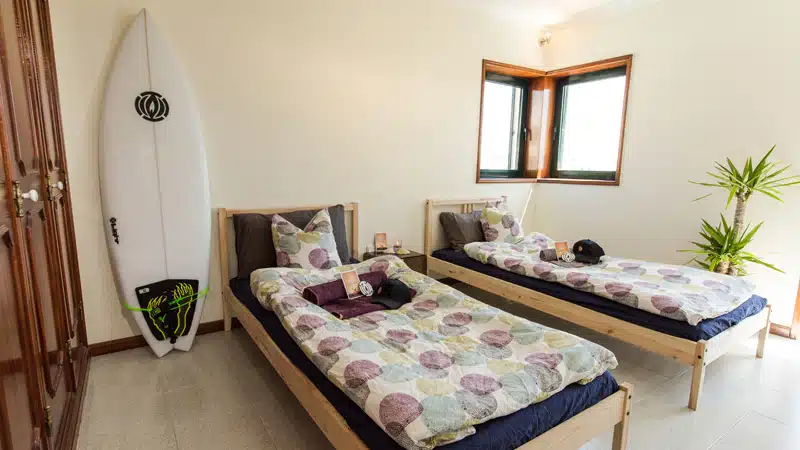 Alojamento e ambiente do Slide Surf Camp
